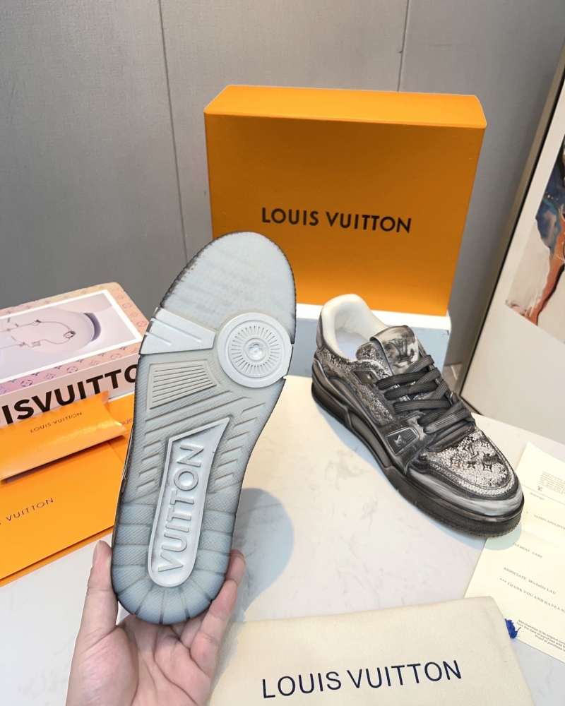 Louis Vuitton Sneakers